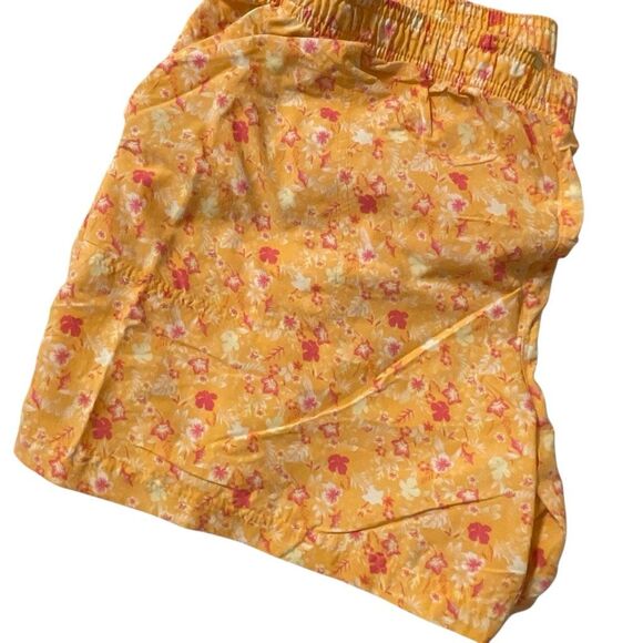 Columbia Women’s Casual Summer Shorts - Picture 3 of 7